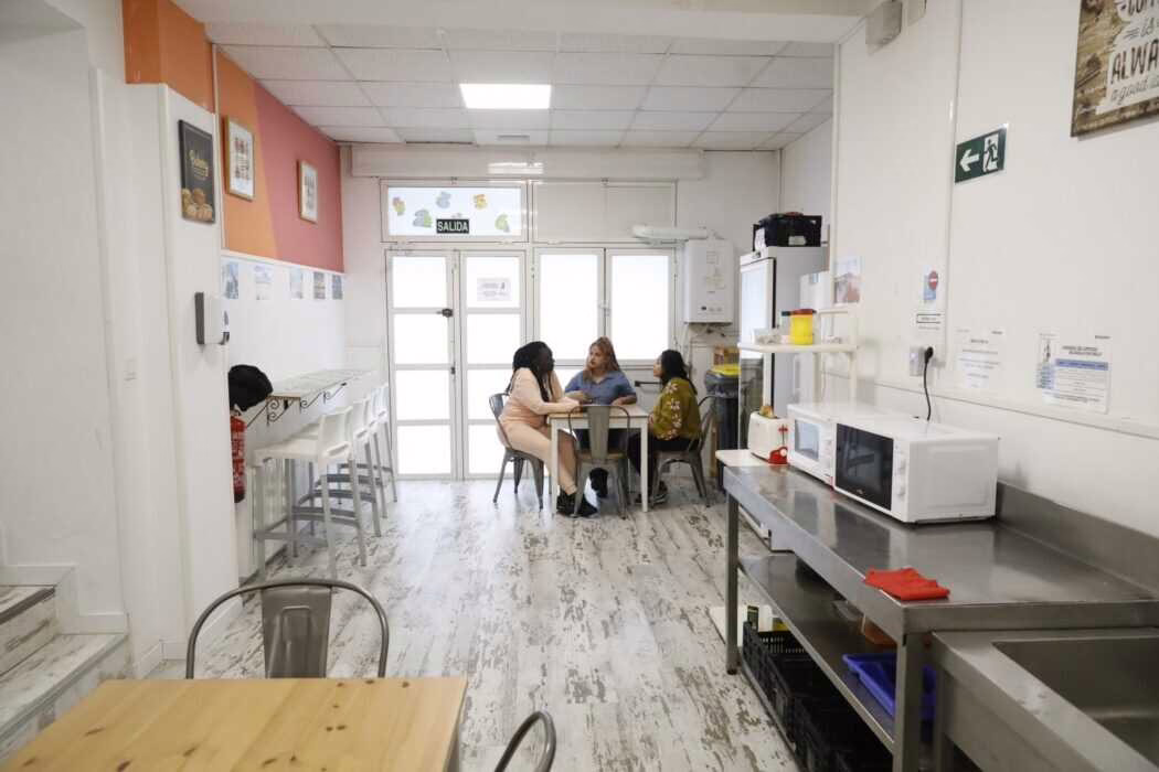 Madrid revitaliza el programa 'No Second Night' con una inversión de 2,3 millones para apoyar a mujeres en situación de sinhogarismo.