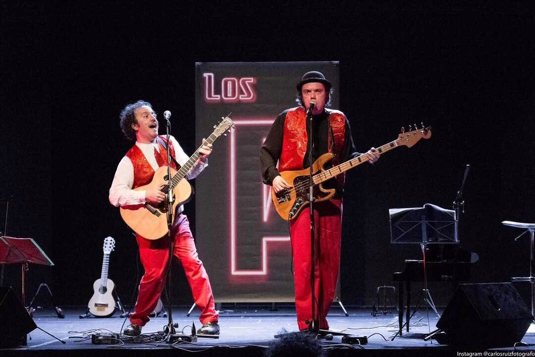 Los Pocos se presentan en el Café Libertad 8.