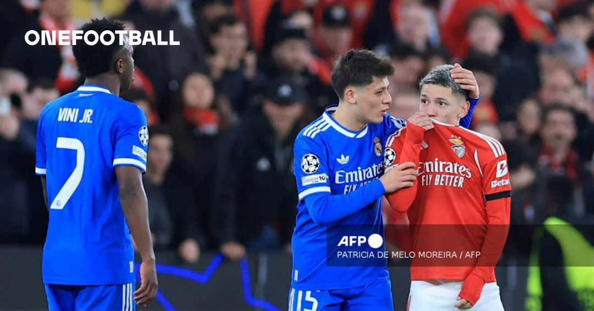 Benfica inactiva a cinco aficionados por presuntas actitudes racistas contra el Real Madrid.