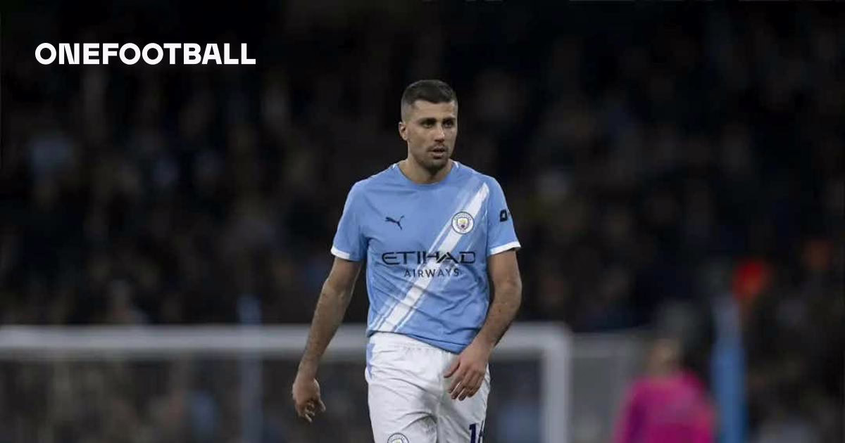 Exjugador del Barça: El Camp Nou determinará el futuro de Rodri en el City, con el Madrid interesado.