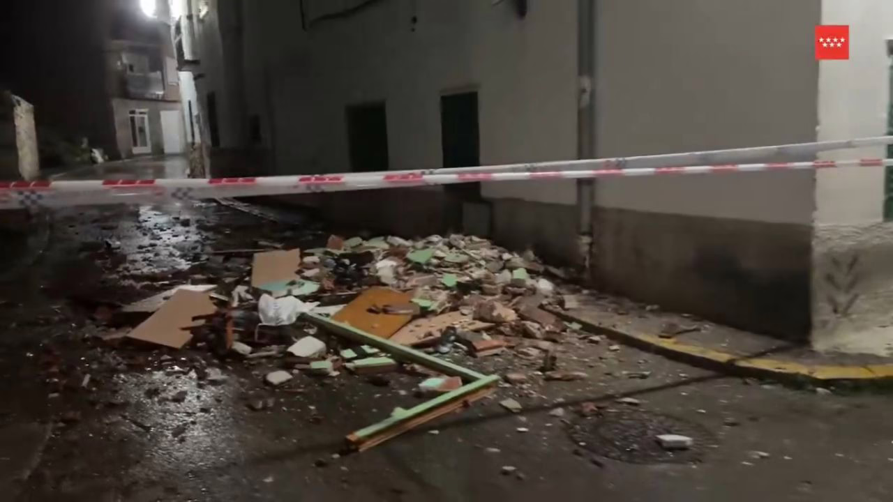 Explosión en una casa de Guadalix de la Sierra: el origen del incidente fue una estufa de butano.