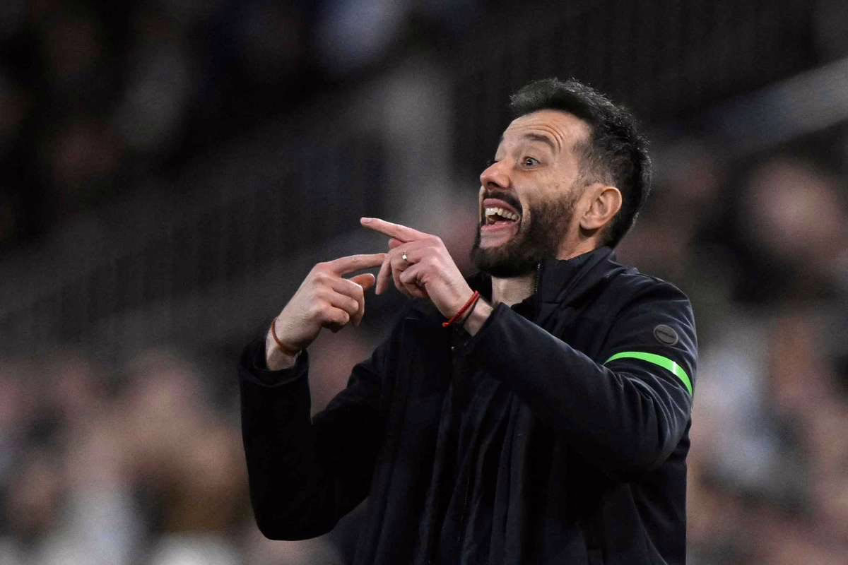 Valencia y Sevilla continúan enfrentando sus dificultades.