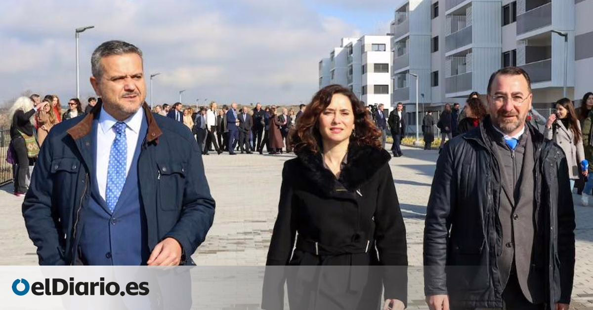 El nuevo reglamento sobre vivienda protegida en Madrid afecta a cientos de personas al exigir 10 años de empadronamiento: "Invirtieron 60.000 euros y nos expulsan"