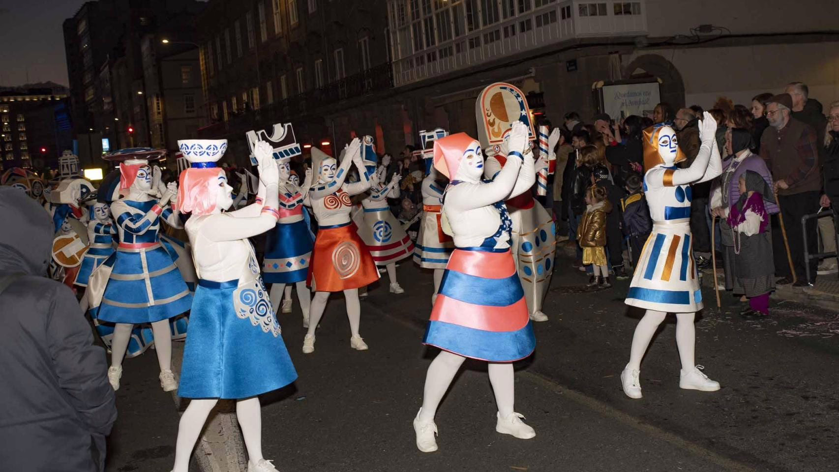 Cortes de tráfico en A Coruña debido al desfile de comparsas de este sábado.
