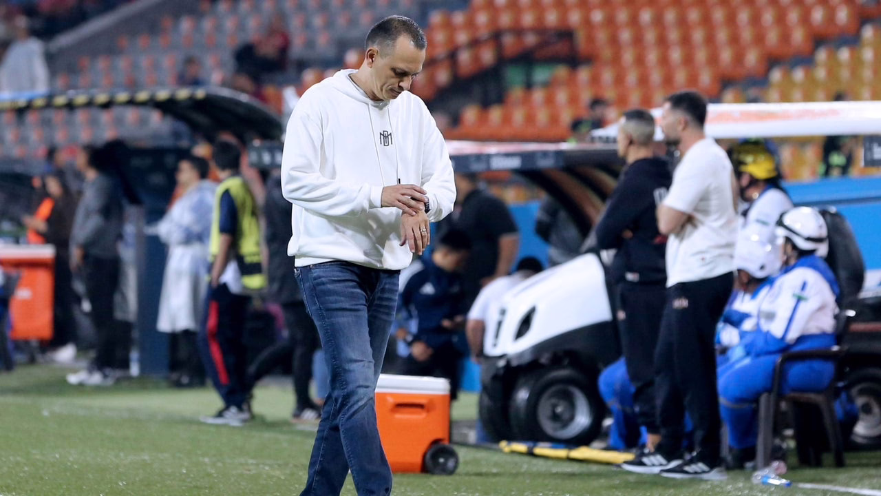 Alejandro Restrepo fue sancionado con la expulsión en el partido Liverpool contra Medellín.