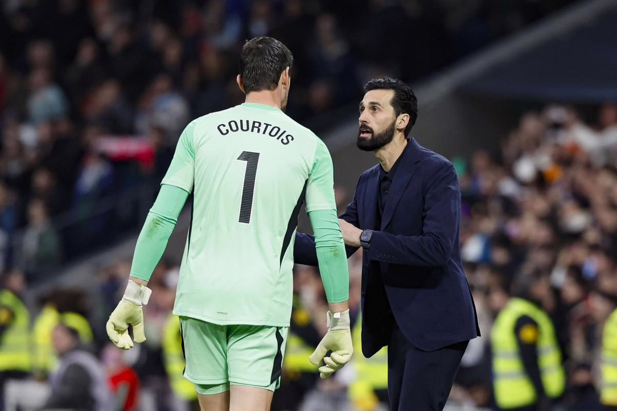 Arbeloa intensifica el desorden táctico del Madrid: “No soy un mago como Gandalf el Blanco”