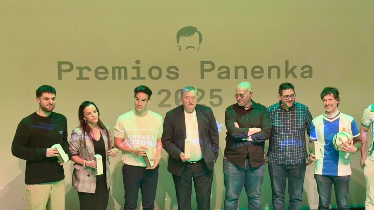 Iñigo Pérez, Antonin Panenka y Marta Huerta de Aza, galardonados con los premios Panenka del año.
