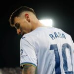 Dani Raba en el banquillo del Valencia CF durante un partido de LaLiga