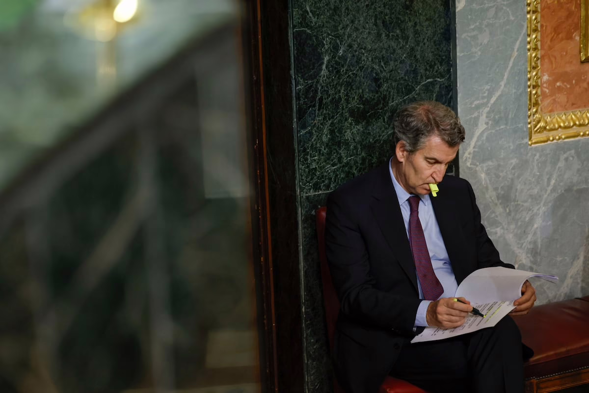 Vox reacciona con desaires y críticas al acercamiento del PP | España