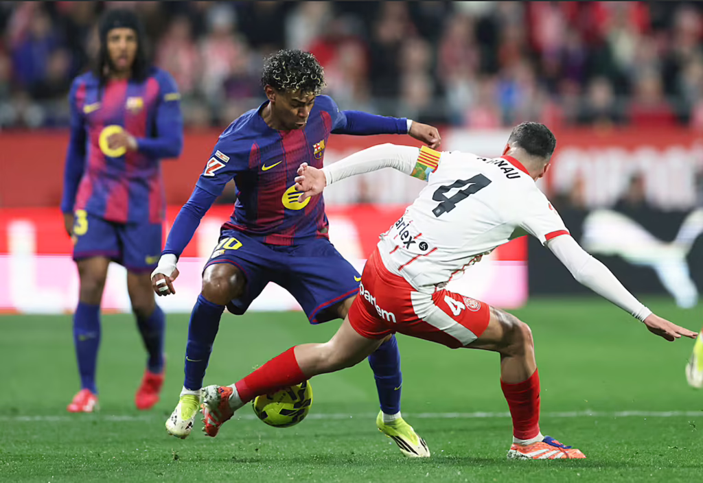 Lamine Yamal erra un penalti contra el Girona y el Barcelona cede el primer puesto al Real Madrid.