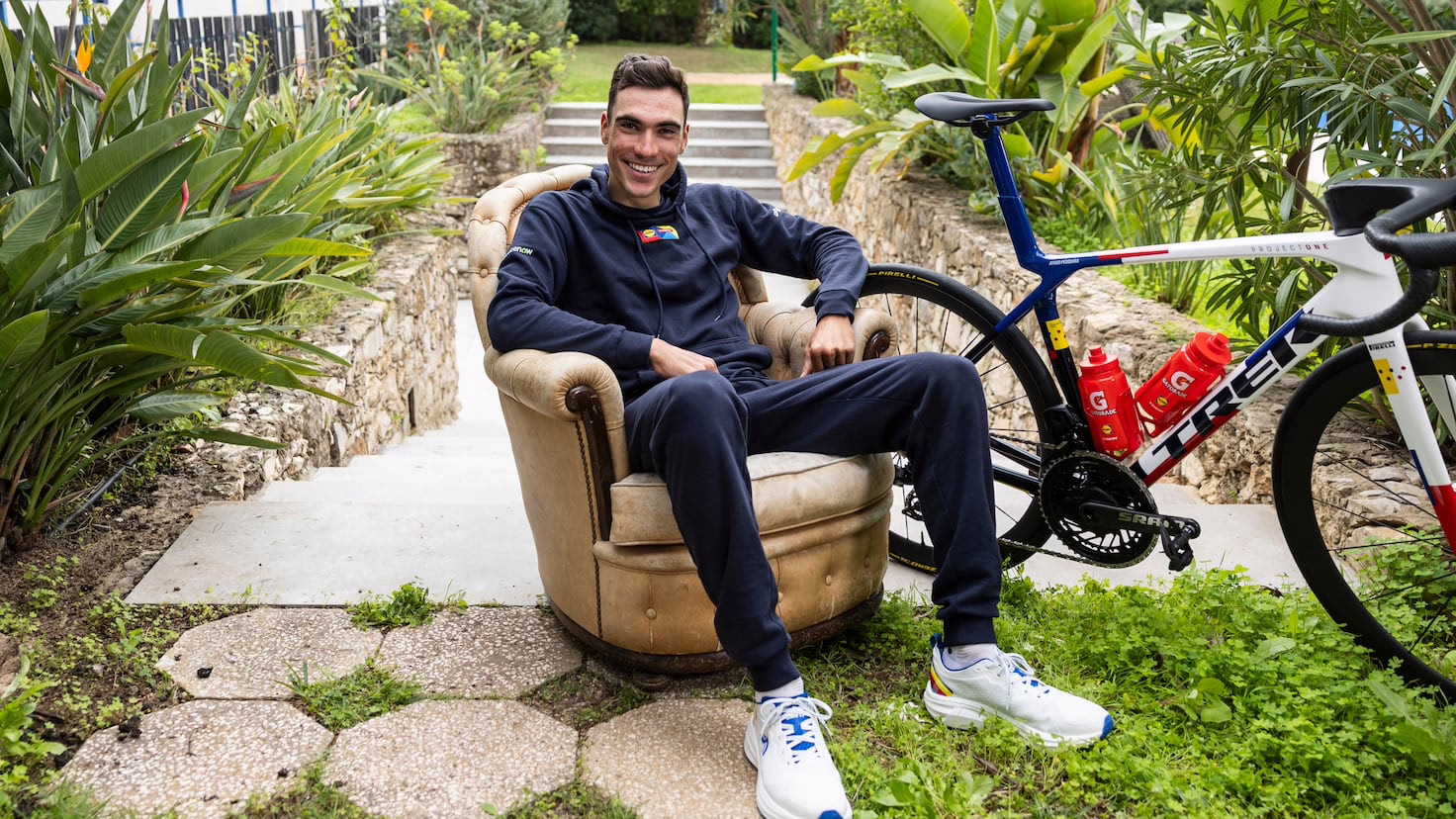 Juan Ayuso: "Lograr un podio en el Tour es una meta ambiciosa, pero alcanzable"