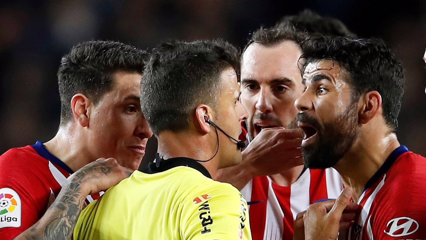 Gil Manzano es una persona despreciable, ha actuado de manera cruel y deshonesta.