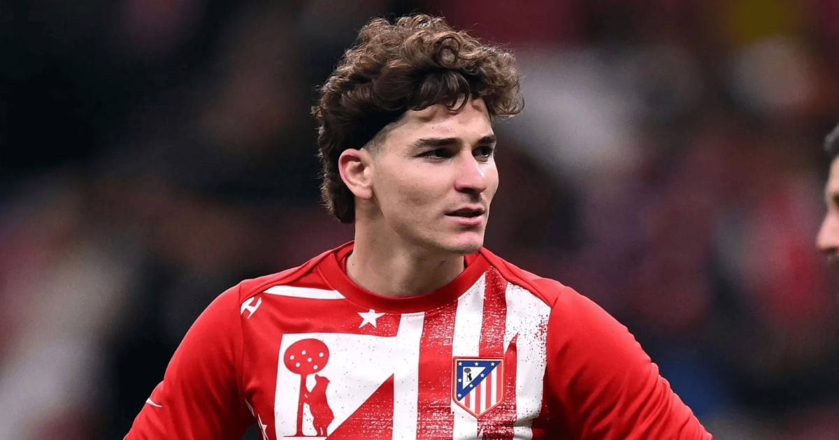 Julián Álvarez no se dirigió al Cholo Simeone y podría estar en el banquillo frente al Barcelona – Radio Mitre.