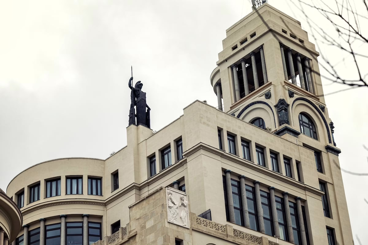 72 organizaciones solicitan a Ayuso que detenga la reducción de fondos al Círculo de Bellas Artes y demuestre que “la libertad artística no está en peligro en Madrid” | Cultura