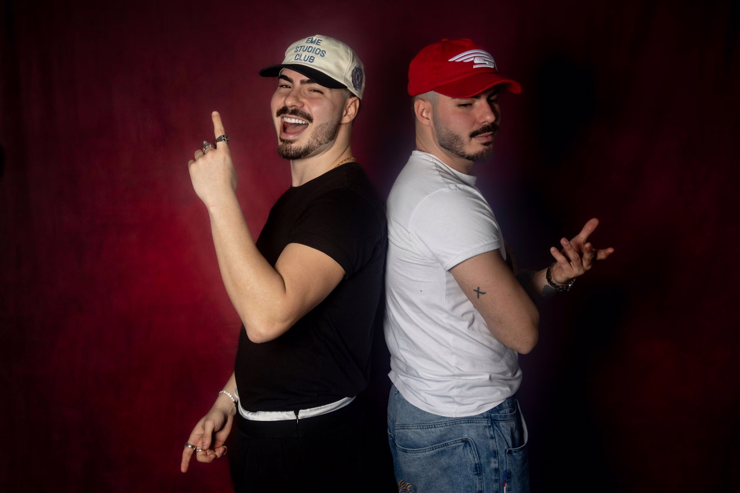Los Gemeliers reportan una agresión al salir de una discoteca en Madrid.