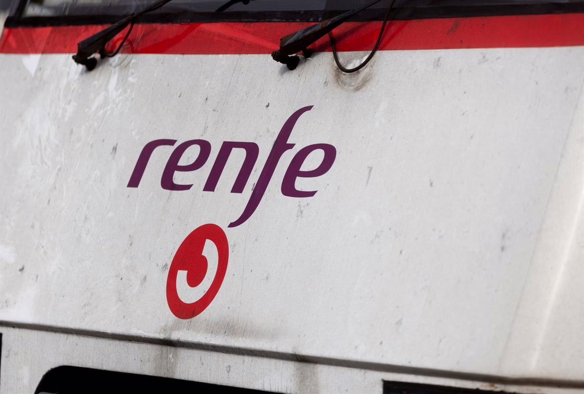 La comunidad exige a Puente que desarchive el informe de viabilidad para implementar el servicio de Cercanías en Boadilla después de cinco años.