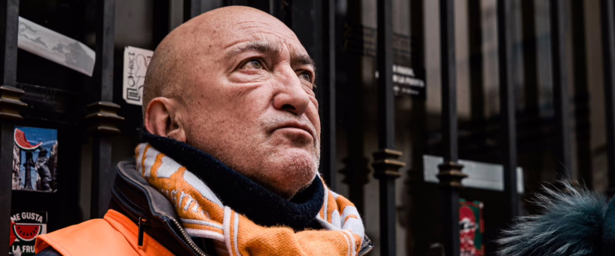 La iglesia expulsa a Mariano (67 años) de su hogar de toda la vida.