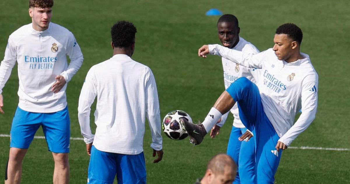 Mbappé despierta preocupaciones en el Real Madrid antes del partido de vuelta contra el Benfica en la Champions.