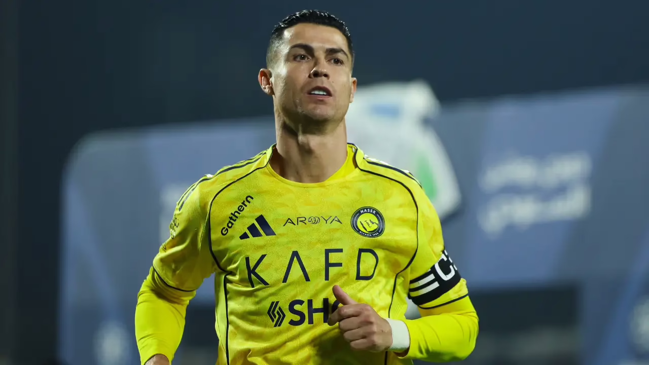 La riqueza de Cristiano Ronaldo: su posición entre los atletas más adinerados del planeta.
