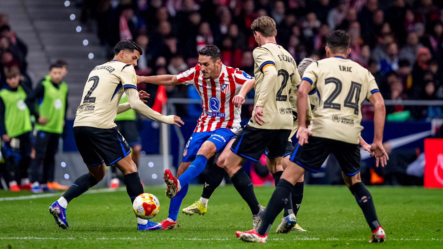 Las posibles formaciones iniciales del encuentro Barcelona contra Atlético de Madrid.