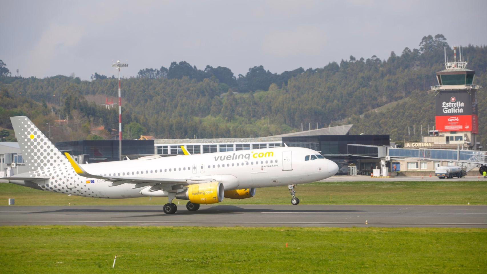 El aeropuerto de A Coruña pone fin a su ruta hacia Londres tras 21 años de servicio.