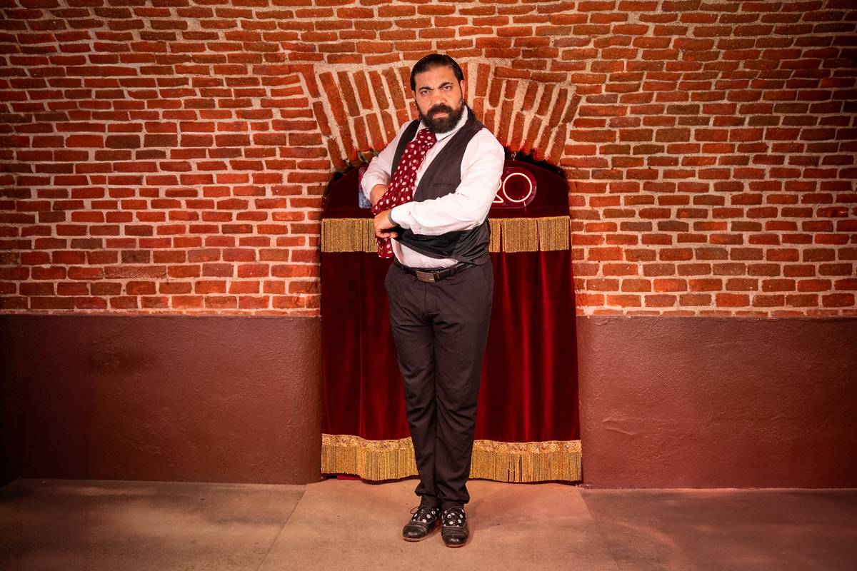 Essential Flamenco