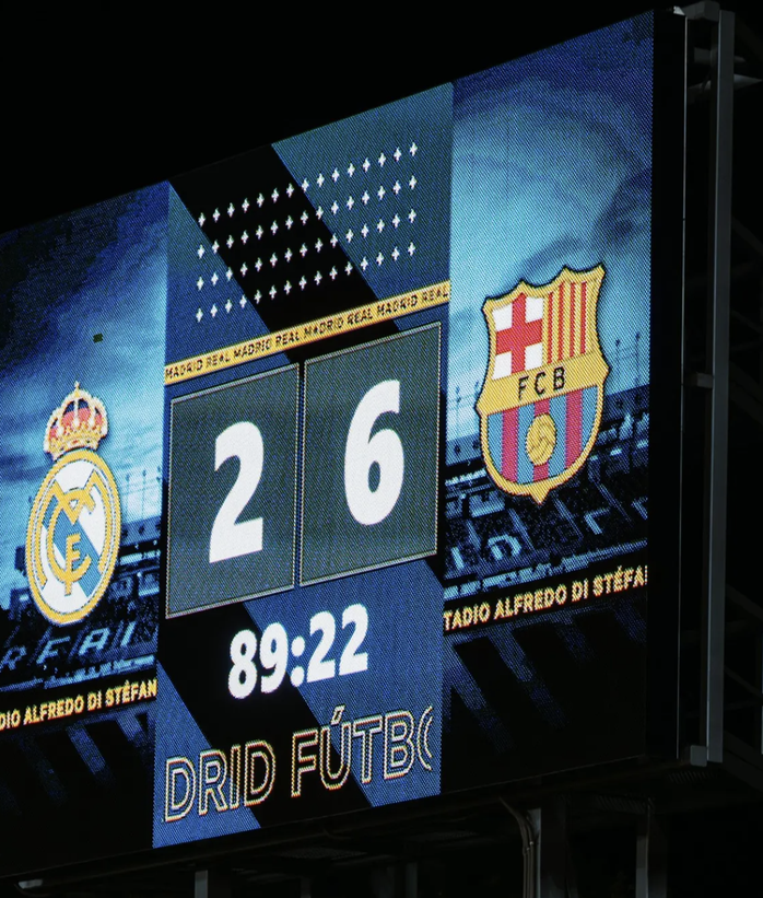 El Barcelona se impone por goleada en el