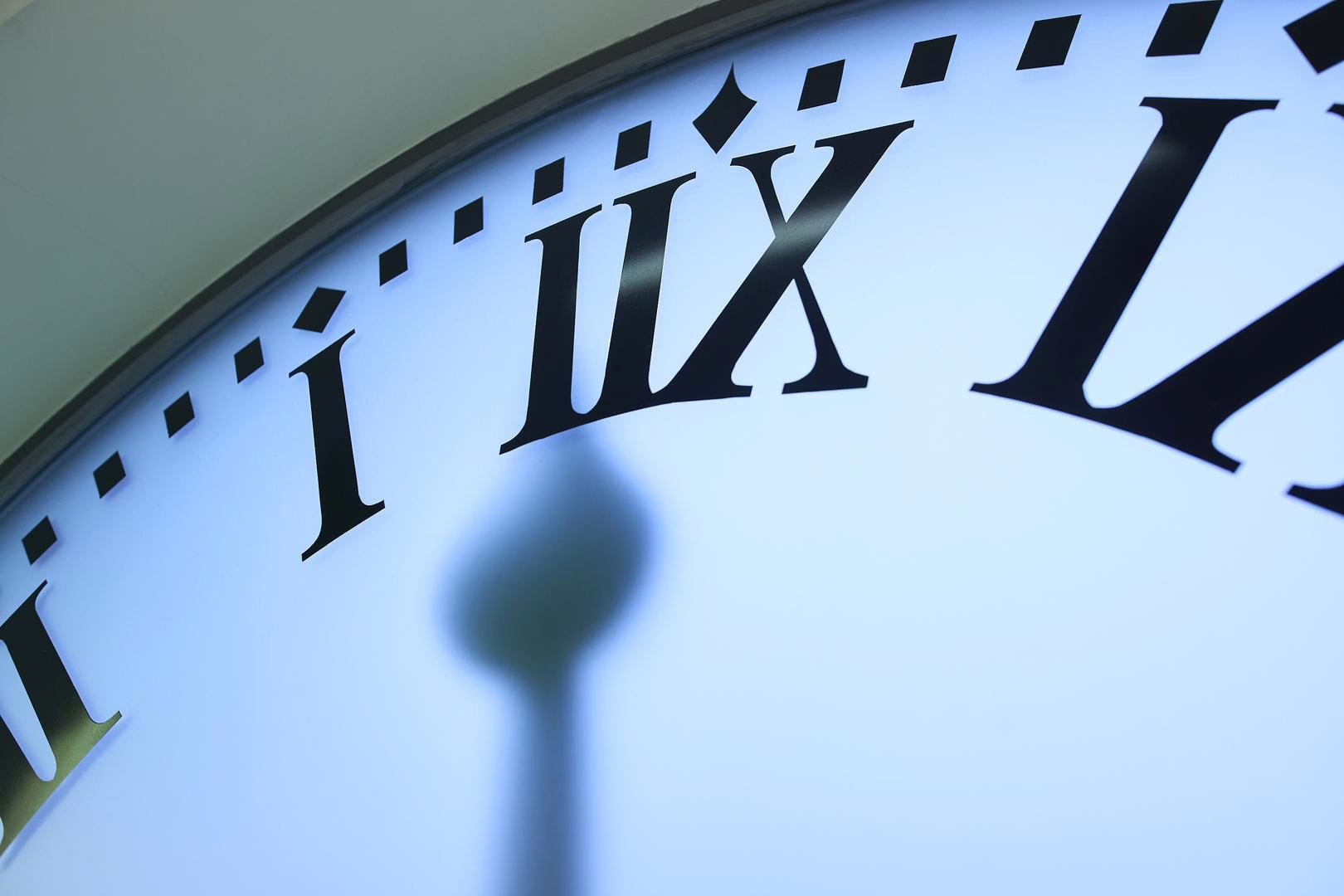 Discusión sobre la modificación del horario en España