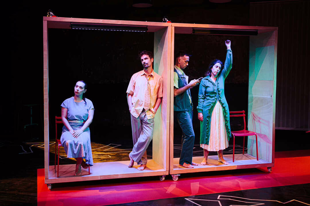 Obra cómica sobre los límites: La Cía. del Sr. Smith presenta ‘Borde[r] (La aspereza)’ en Cuarta Pared del 19 de marzo al 4 de abril, una comedia oscura que aborda el malestar actual.