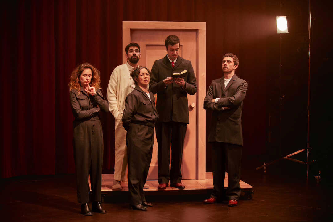 Niebla en la Nave 10 del Matadero: estreno de obra de teatro