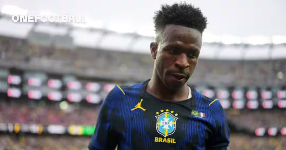 Vinicius no practicó junto a sus compañeros en Brasil.
