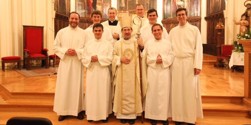 Arquidiócesis de Madrid: Seis seminaristas ingresan a las Órdenes Sagradas, «Un compromiso que se expande y que requiere el apoyo de todos»