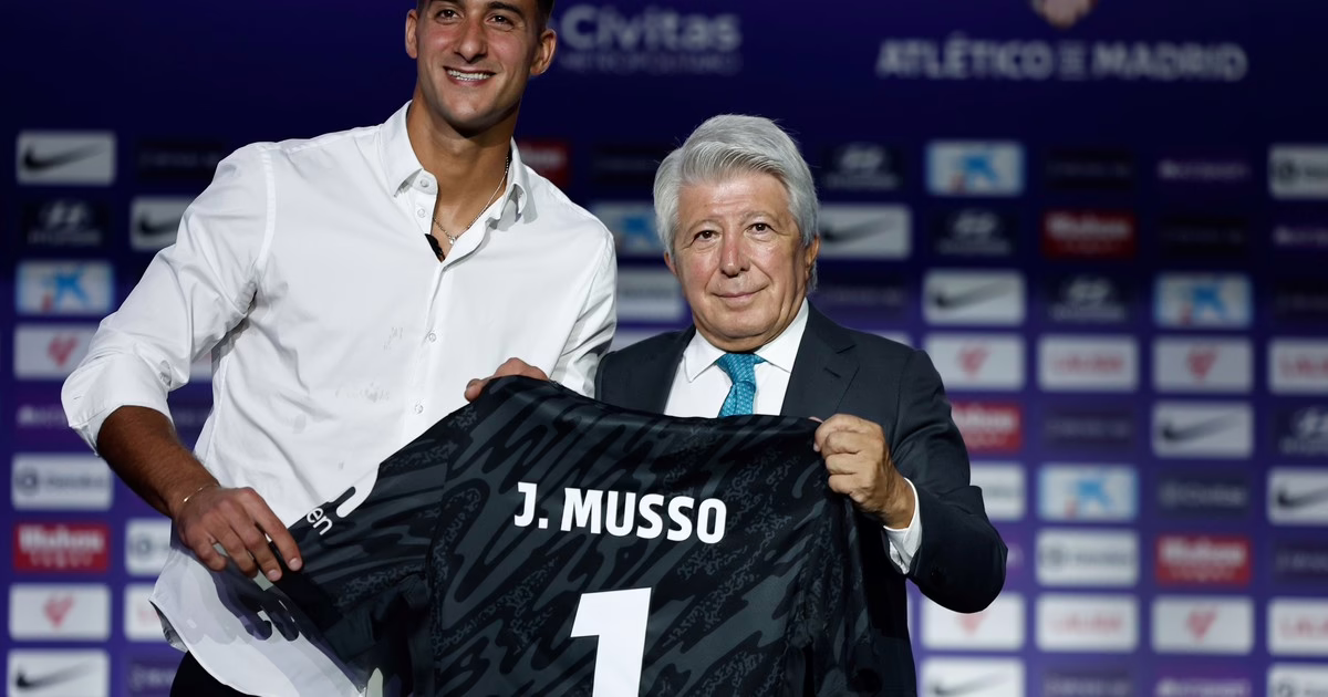El presidente del Atlético de Madrid destacó las cualidades de Musso antes del partido de regreso contra el Tottenham.