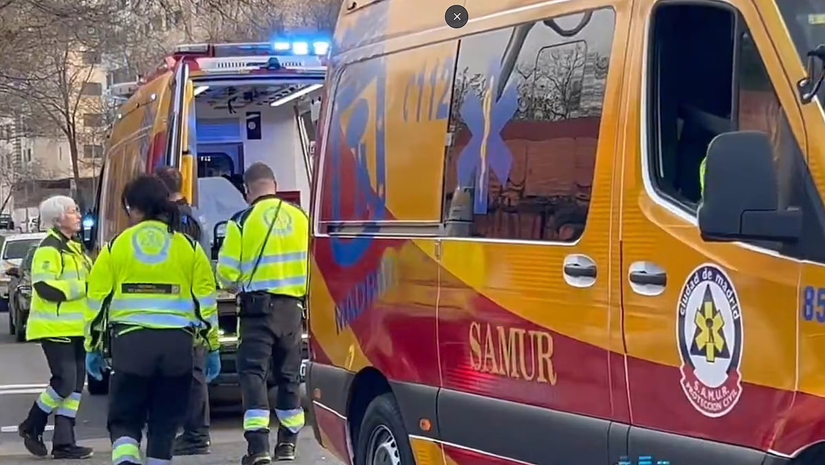 Adolescente de 14 años en situación crítica tras ser impactado por un autobús en Madrid | Actualidad de Madrid
