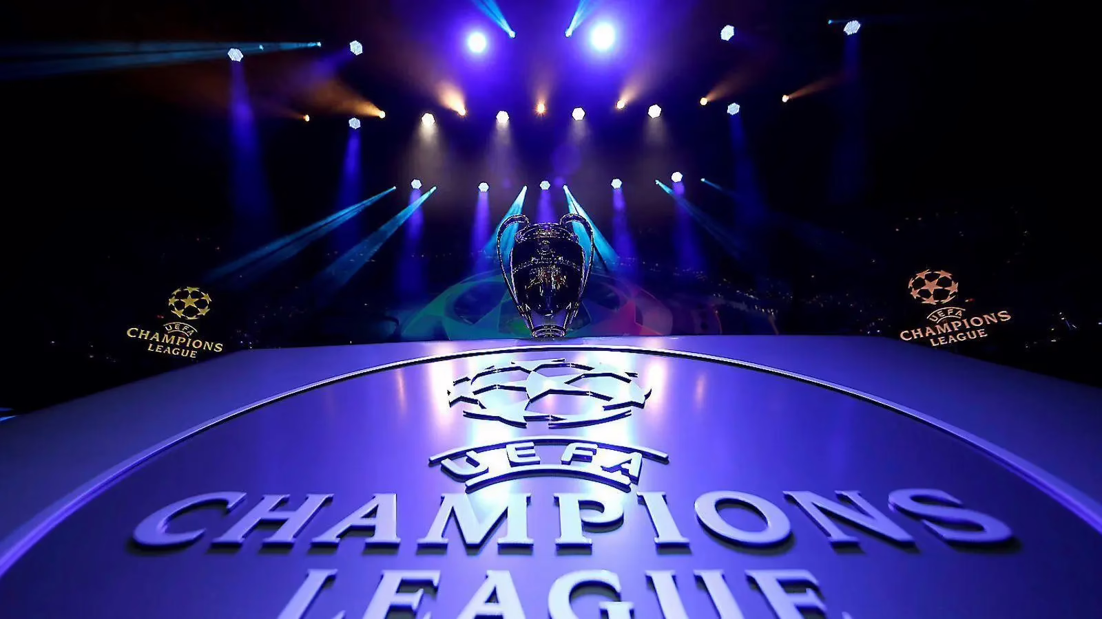 La UEFA detiene a la Premier y confirma el tope de 25 jugadores en la Champions, con Simeone como la voz más combativa.