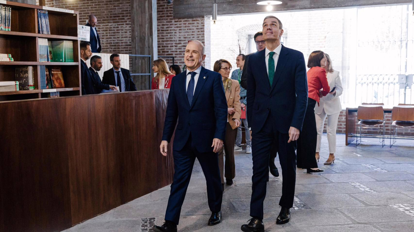 impedir que triunfe en la enseñanza en línea