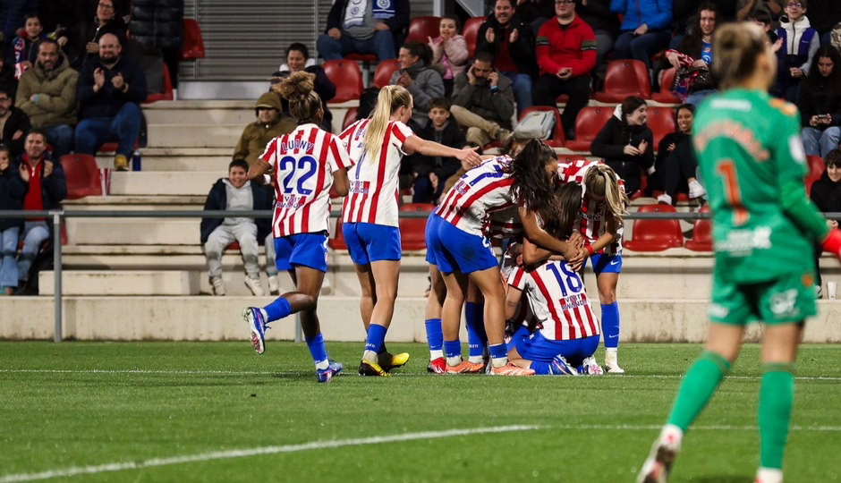 CRÓNICA. El Atlético Femenino da el primer paso en las semifinales.