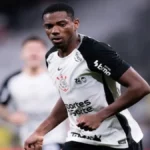 André, centrocampista del Corinthians, en un partido del club brasileño en referencia al interés del Atlético de Madrid, el Benfica y el Milan por el jugador valorado en 15 millones de euros