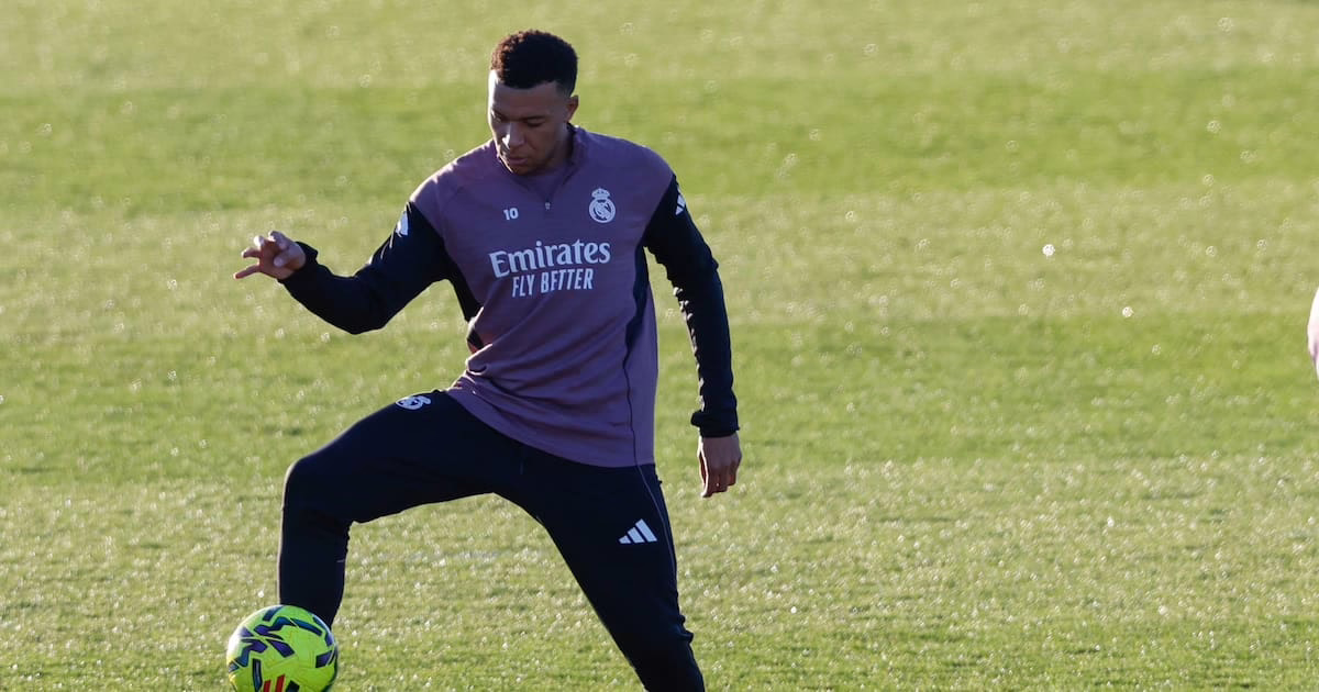 Kylian Mbappé se alista para el enfrentamiento contra el Atlético de Madrid.