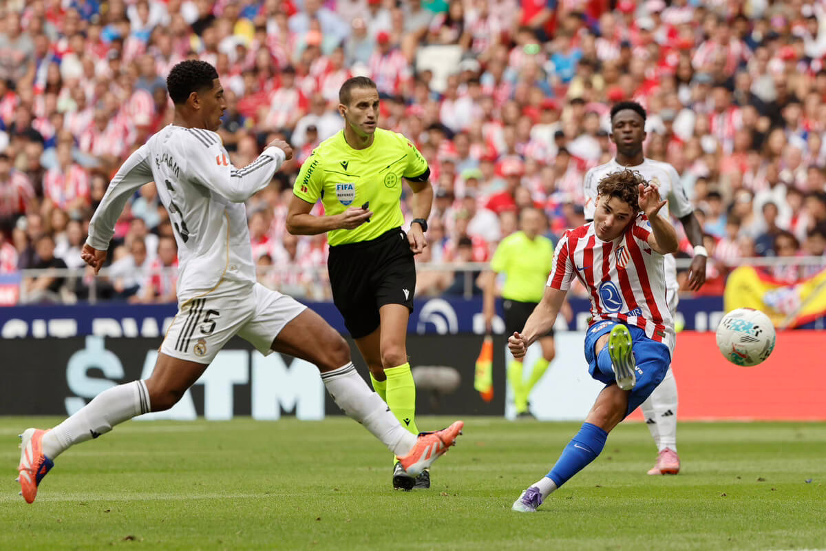 Real Madrid frente a Atlético de Madrid: Horario y dónde seguir el derbi madrileño de LaLiga.