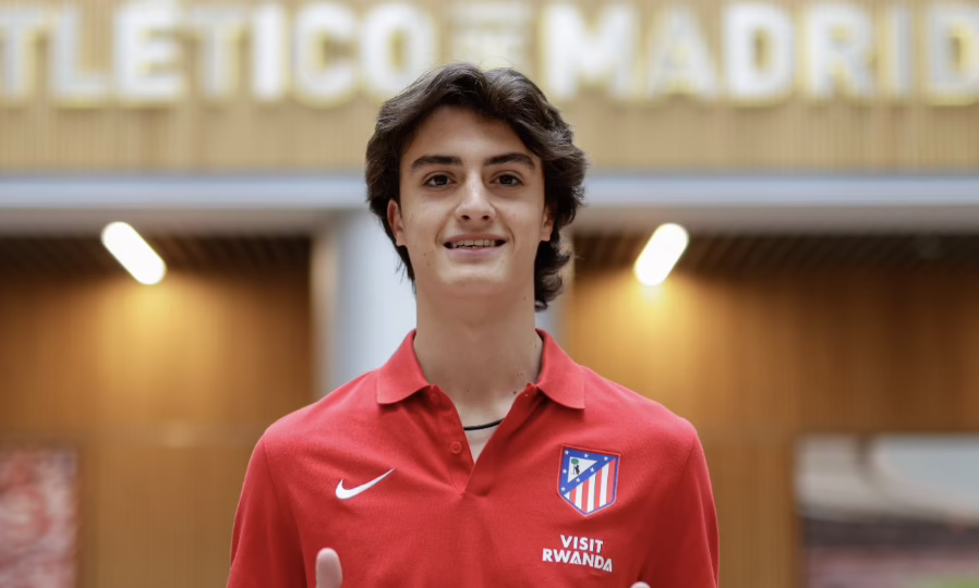 Un nuevo mexicano se aventura en Europa, firmando con el Atlético de Madrid.