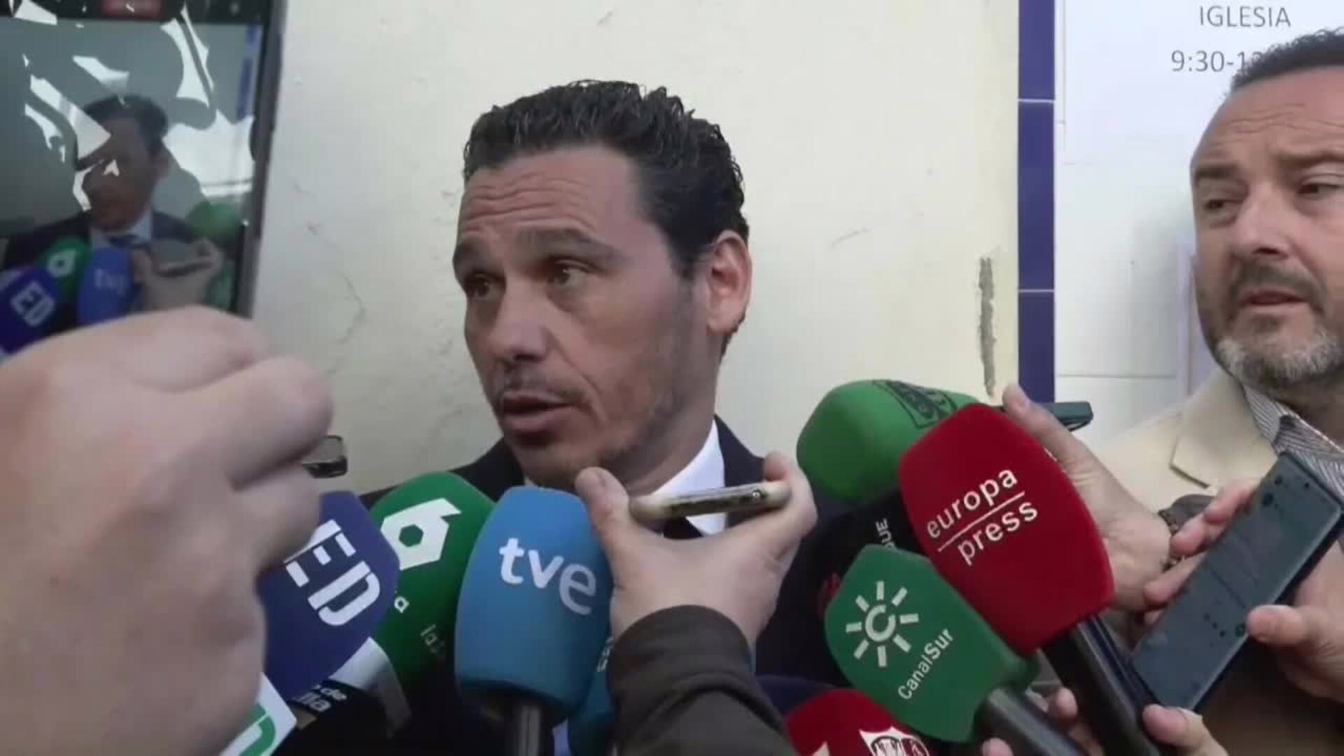 Si se adquiere el club, supongo que no continuaremos.