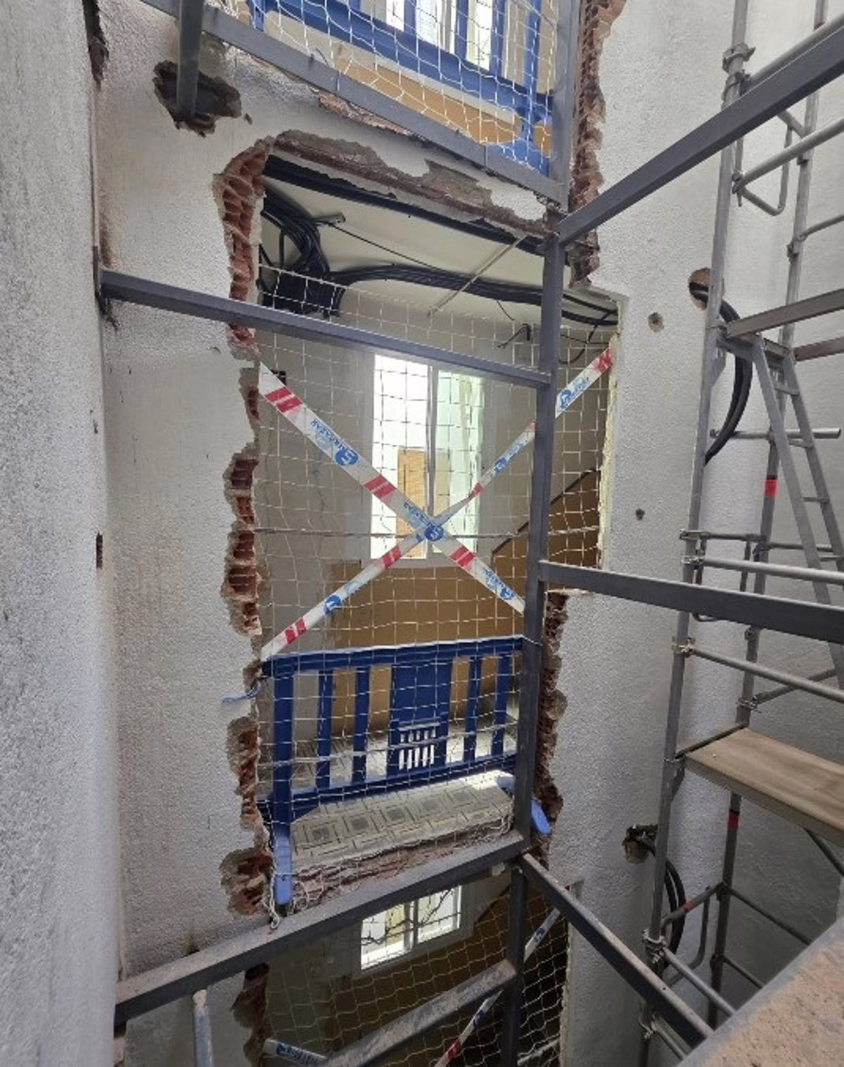 El encargado de la construcción de Tribulete reconoce ante la jueza que no hay diferencia entre los departamentos ocupados y los desocupados.