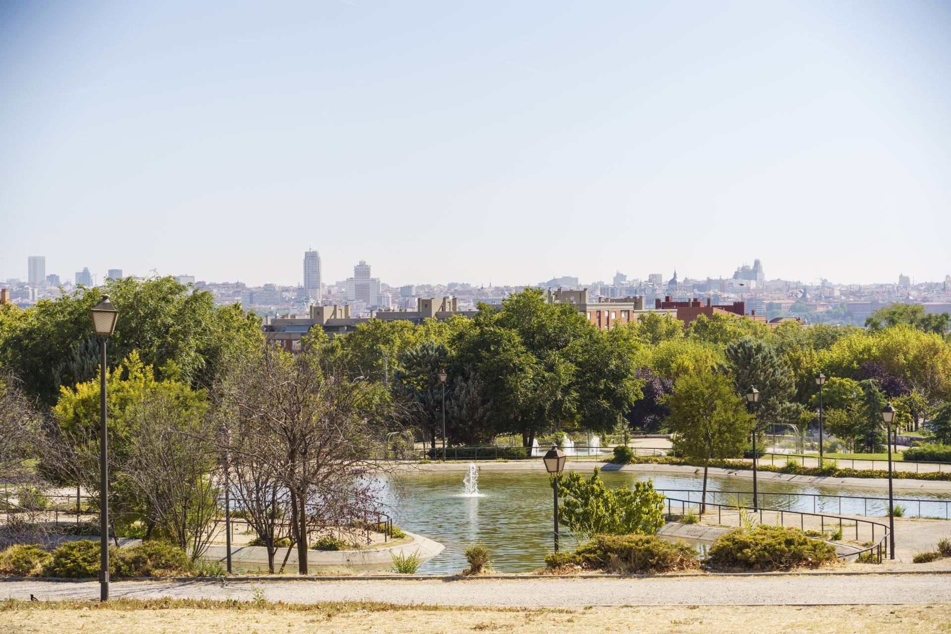 Aquí tienes una alternativa para el título: "Los distritos más económicos para residir en Madrid".