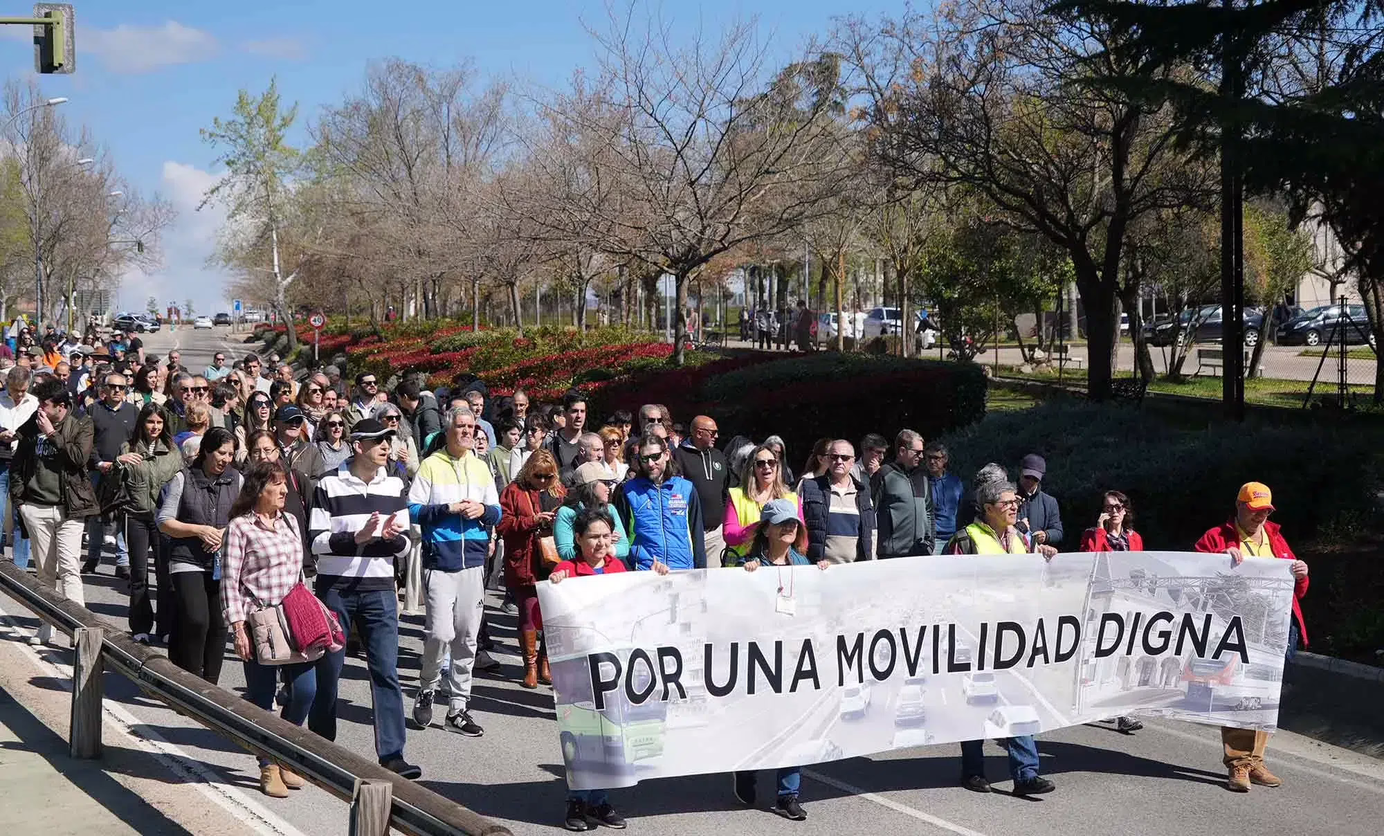 La demora de la M-607 provoca la indignación de los residentes.