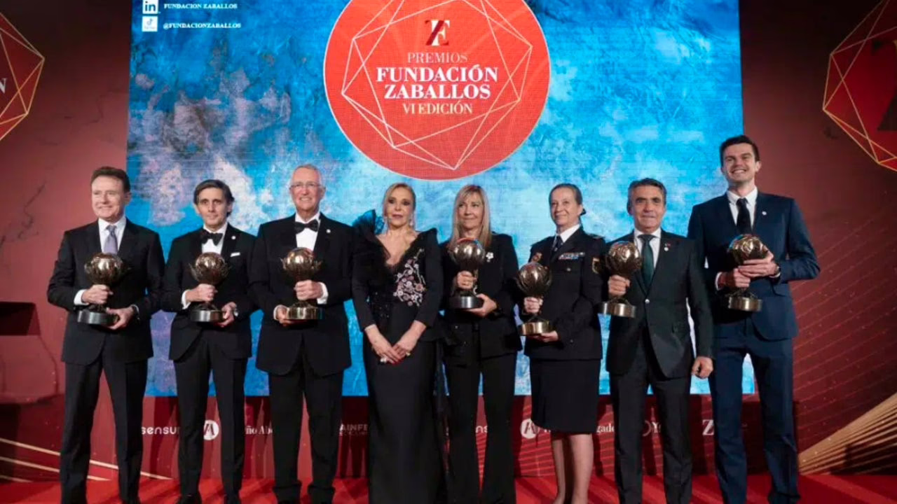 La fundación Zaballos homenajea a Perelló en la sexta edición de sus galardones.