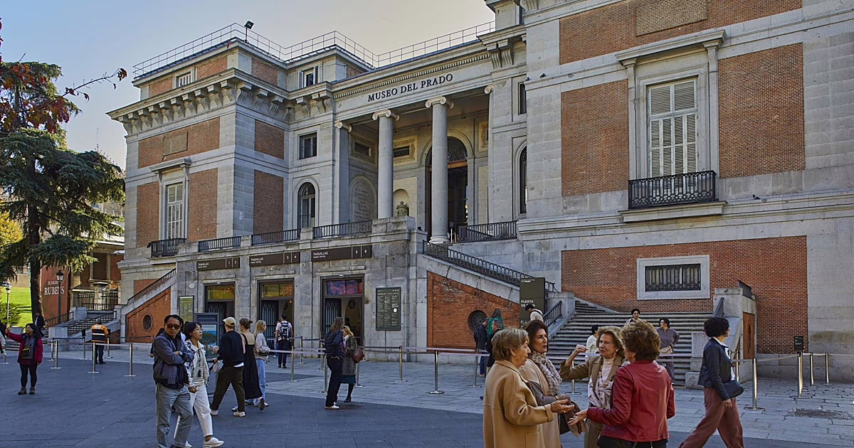 El Museo del Prado lleva a cabo reparaciones urgentes en la escalinata de Goya debido a un «potencial colapso».