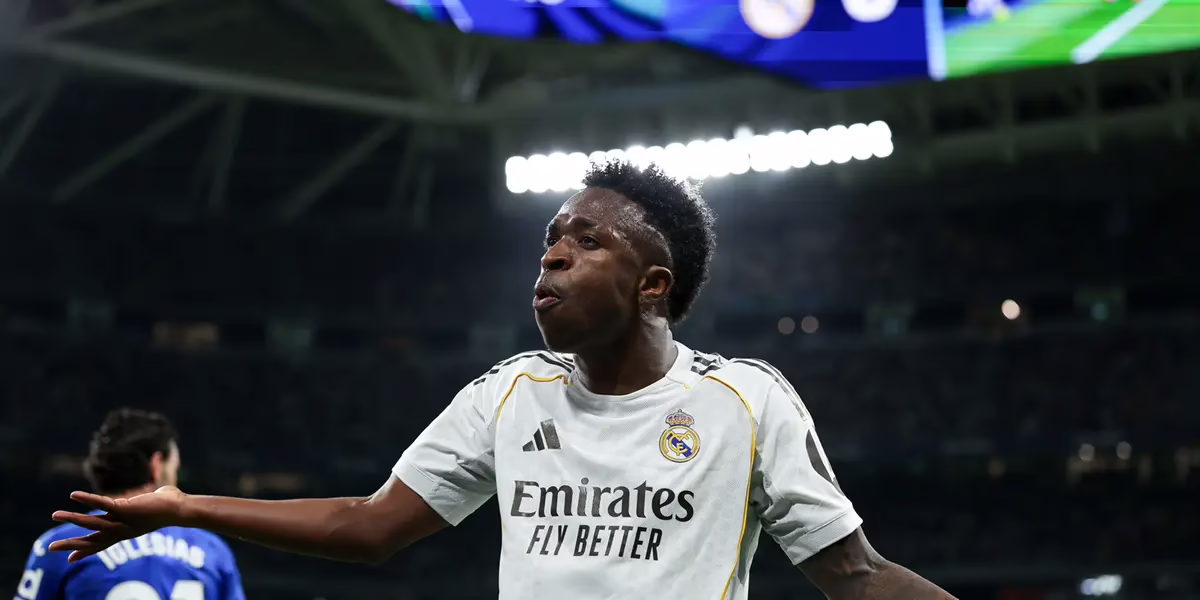 El Real Madrid y el estadio Santiago Bernabéu son sancionados por actitudes racistas.