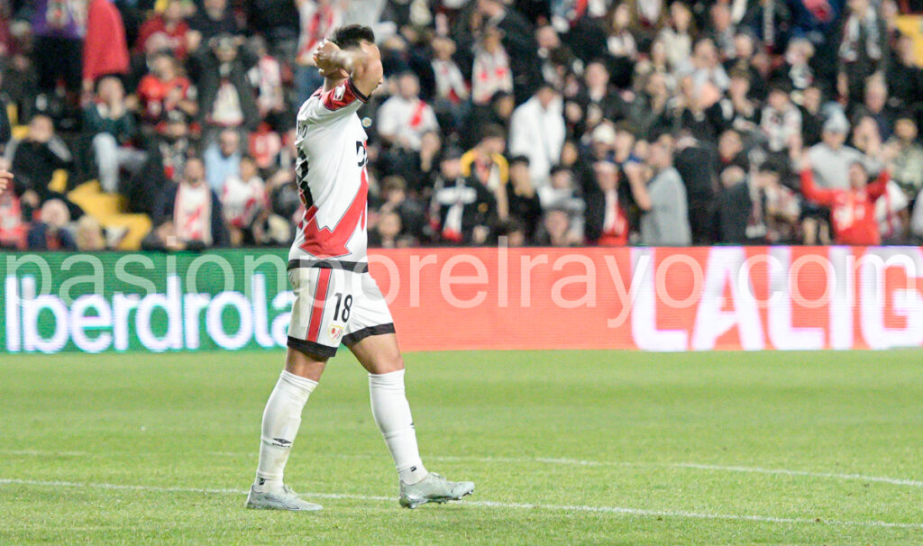 Rayo Vallecano 1-0 Elche: Noche de poco fútbol y mucha alegría en Vallecas 9 rayo vallecano alvaro