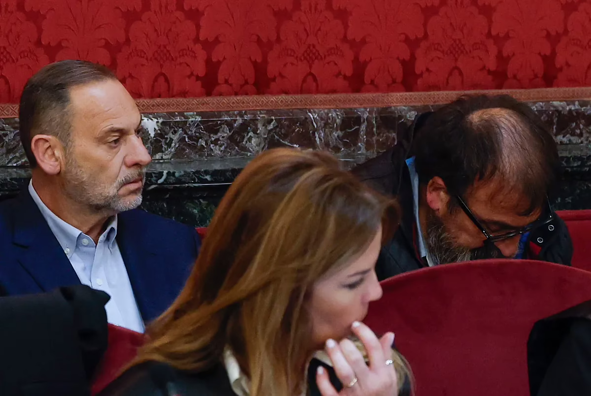 Juicio en directo a Ábalos, Koldo y Aldama: Jésica declara en el Supremo que Ábalos continuó cubriendo sus "gastos" después de finalizar su relación de cuatro años, afirmando que "se sentía culpable".
